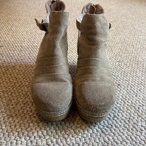 Antelope Distressed Clog Boot 7.5